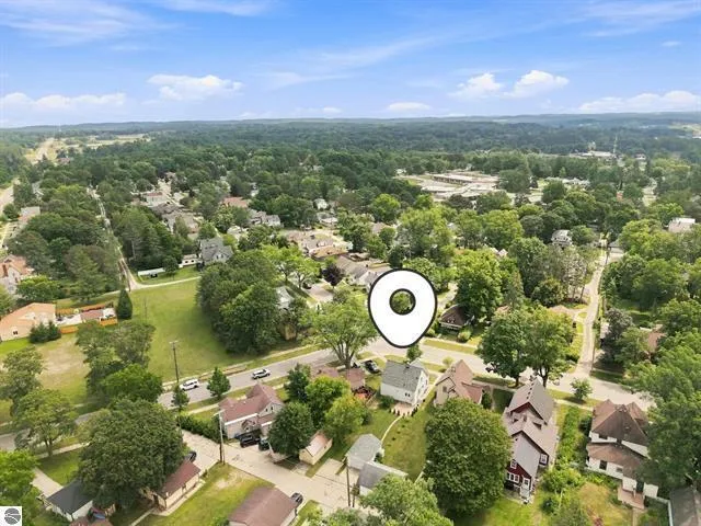 521 E Chapin Street Cadillac City, MI 49601