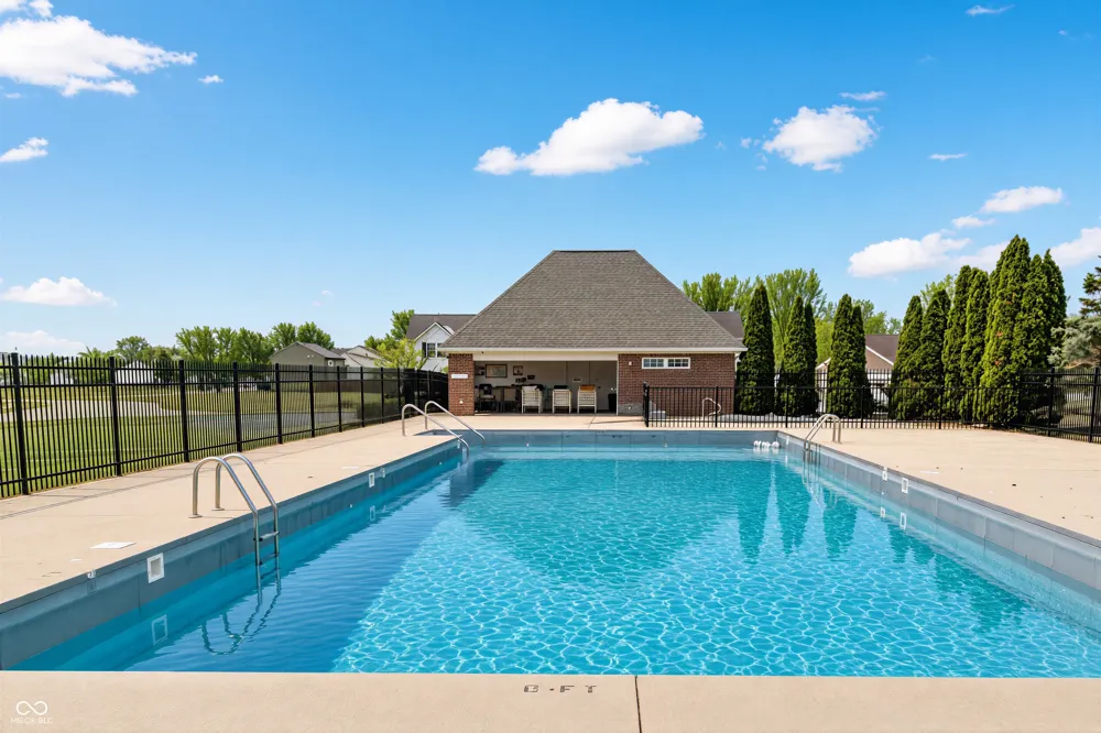 605 Sunmeadow Lane Avon, IN 46123