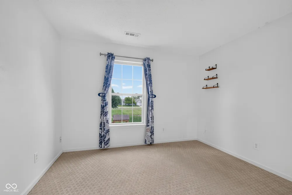 605 Sunmeadow Lane Avon, IN 46123