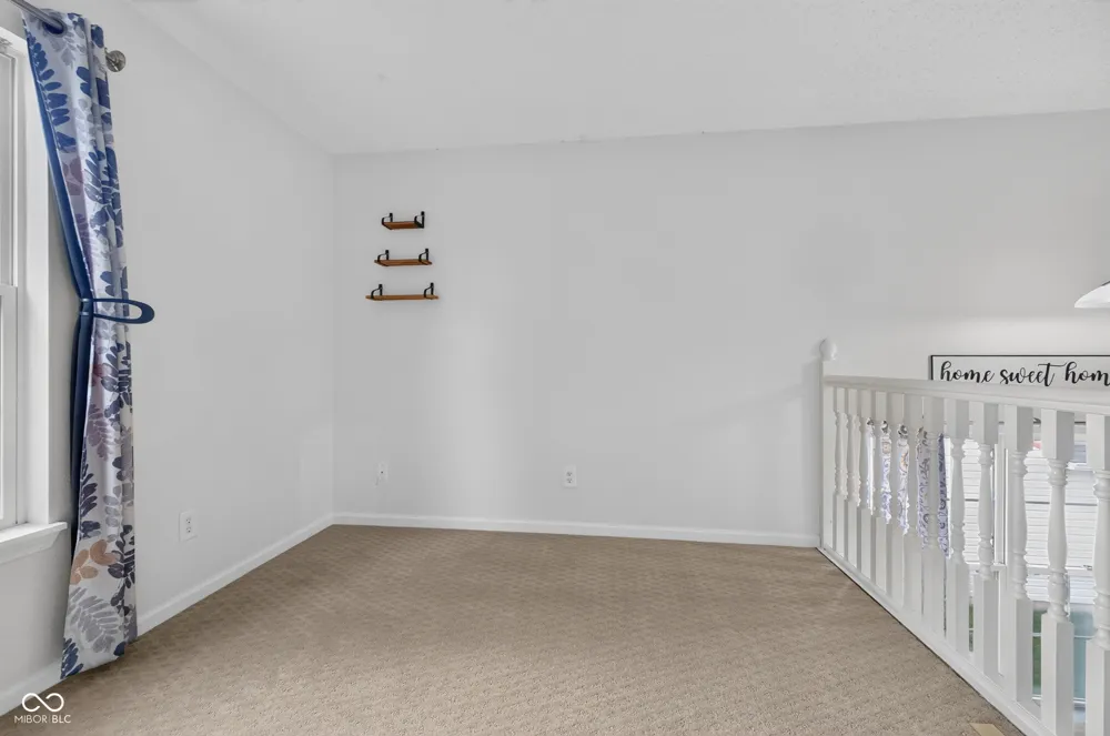 605 Sunmeadow Lane Avon, IN 46123