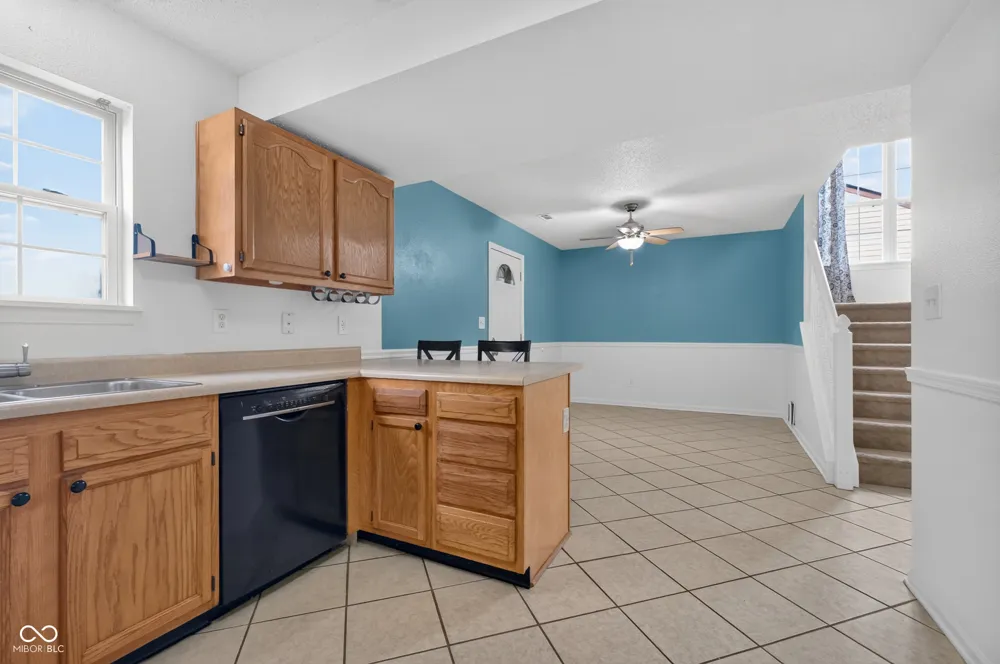 605 Sunmeadow Lane Avon, IN 46123