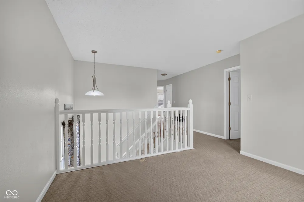 605 Sunmeadow Lane Avon, IN 46123
