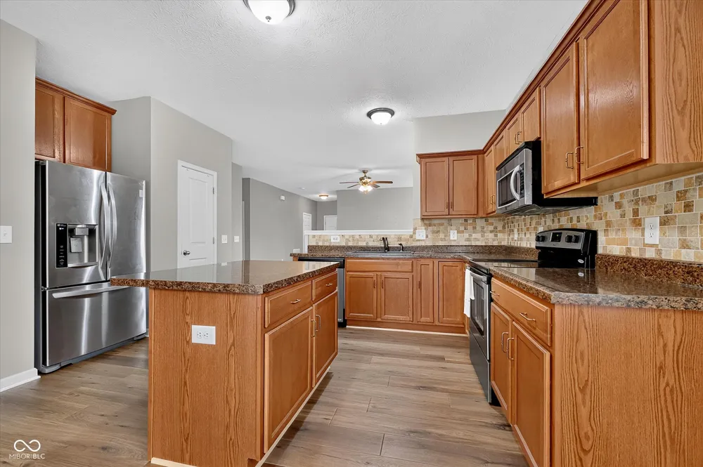 8922 Springview Drive McCordsville, IN 46055
