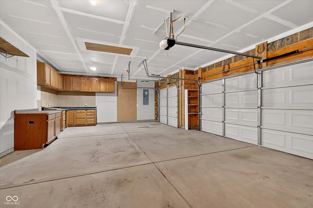8922 Springview Drive McCordsville, IN 46055