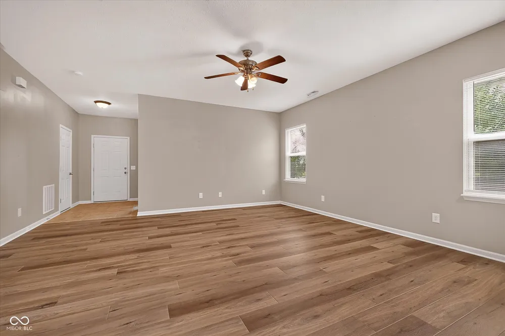 8922 Springview Drive McCordsville, IN 46055