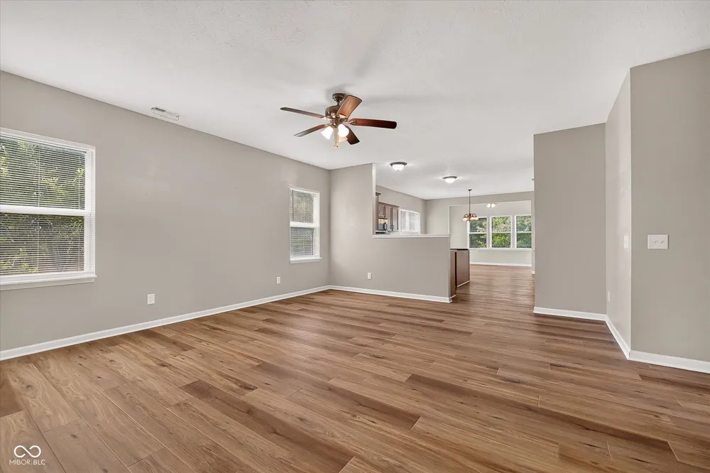 8922 Springview Drive McCordsville, IN 46055