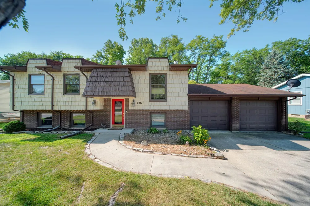 326 E Franklin Street Clinton, MI 49236