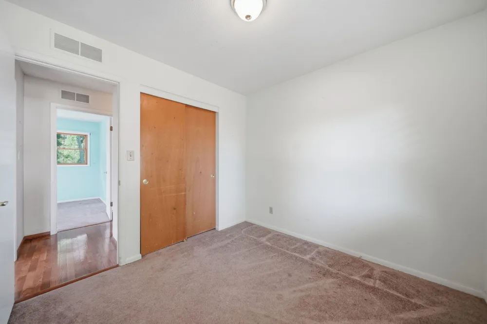 326 E Franklin Street Clinton, MI 49236