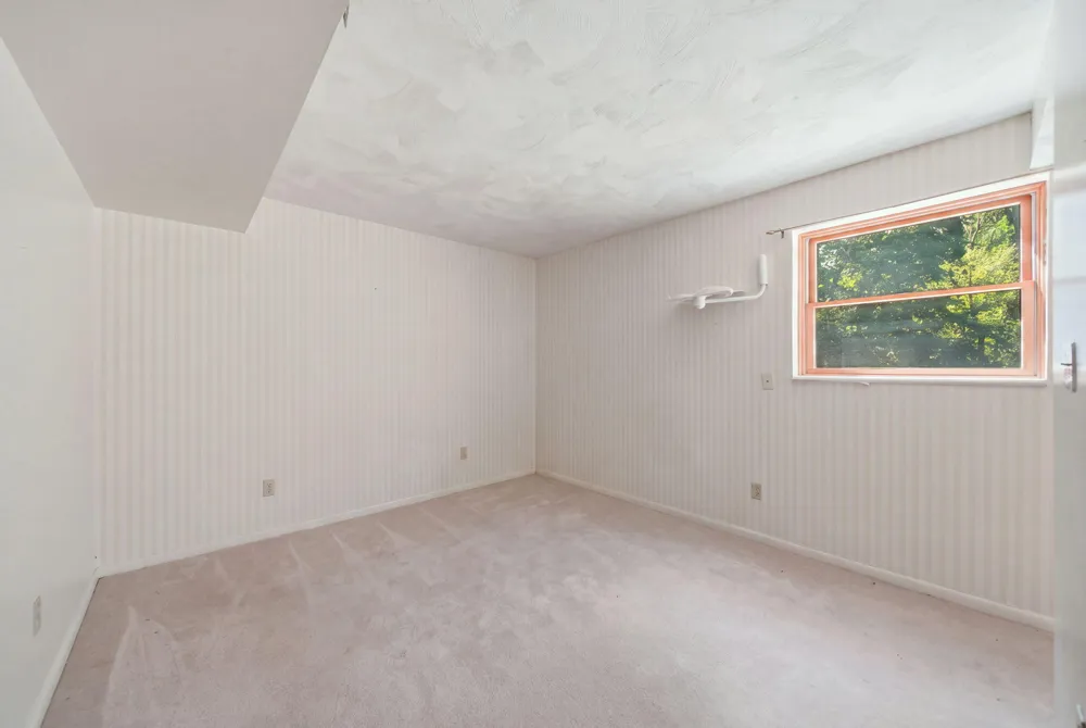 326 E Franklin Street Clinton, MI 49236