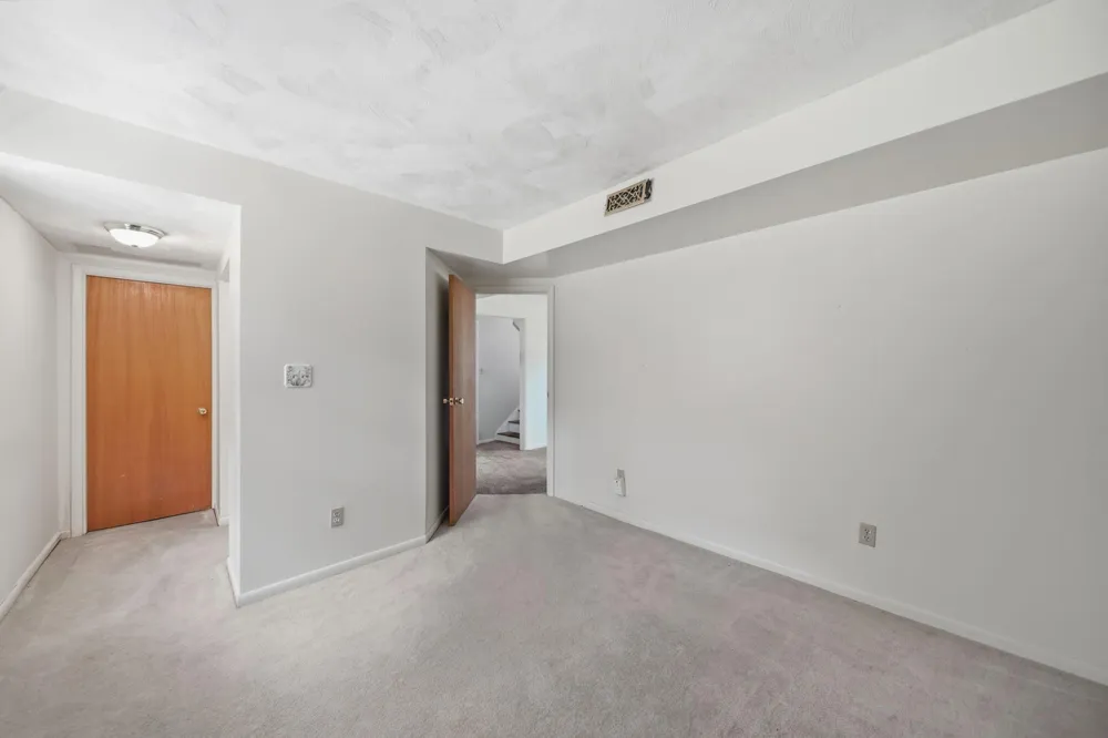 326 E Franklin Street Clinton, MI 49236