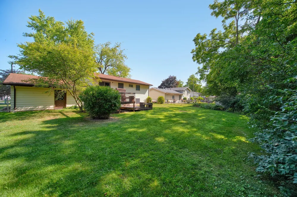 326 E Franklin Street Clinton, MI 49236