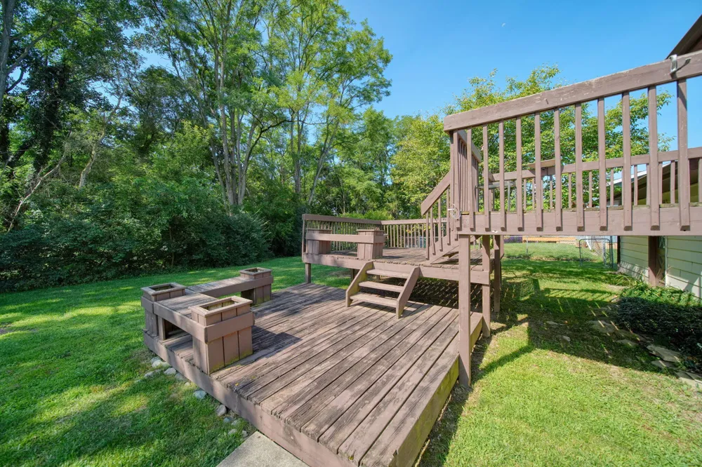 326 E Franklin Street Clinton, MI 49236