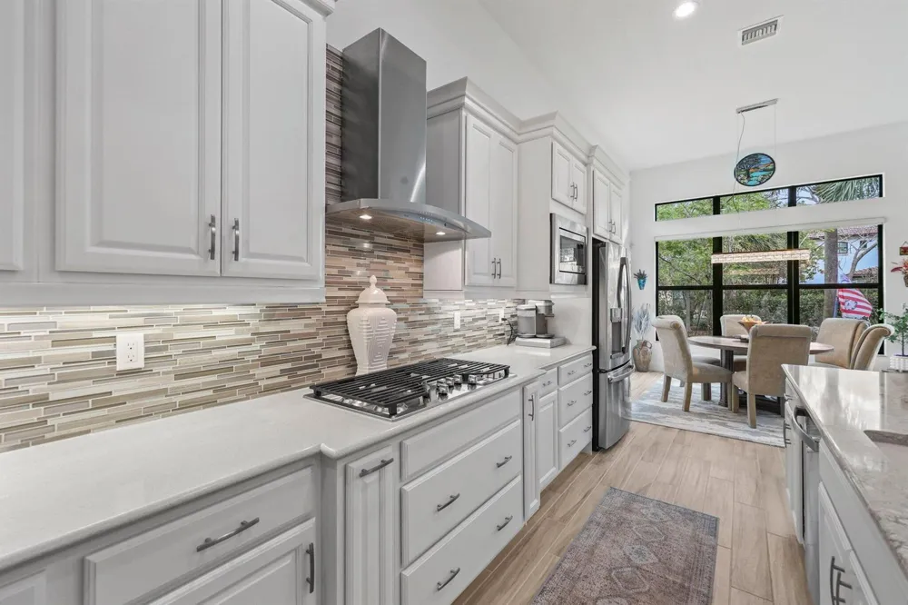9368 CANTAL CIRCLE E Parkland, FL 33076