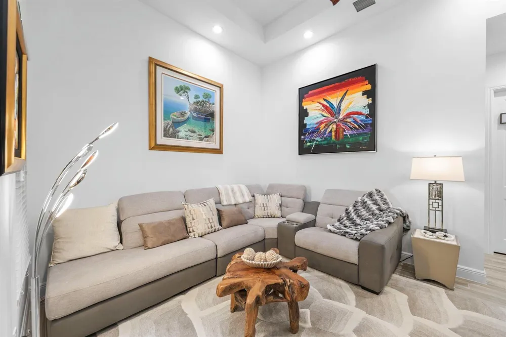 9368 CANTAL CIRCLE E Parkland, FL 33076
