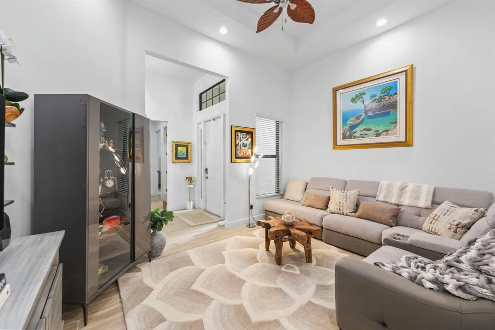 9368 CANTAL CIRCLE E Parkland, FL 33076