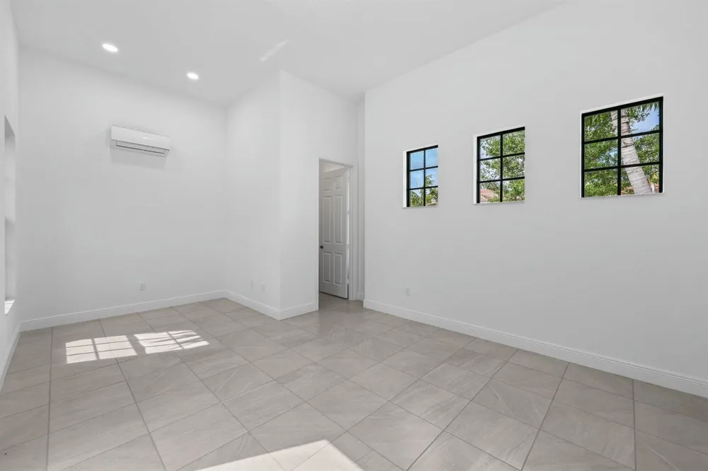 9368 CANTAL CIRCLE E Parkland, FL 33076
