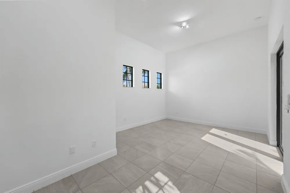 9368 CANTAL CIRCLE E Parkland, FL 33076