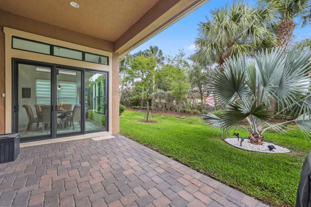 9368 CANTAL CIRCLE E Parkland, FL 33076