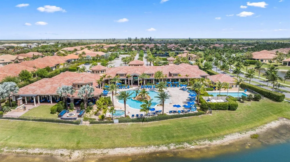 9368 CANTAL CIRCLE E Parkland, FL 33076