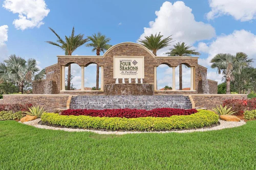 9368 CANTAL CIRCLE E Parkland, FL 33076