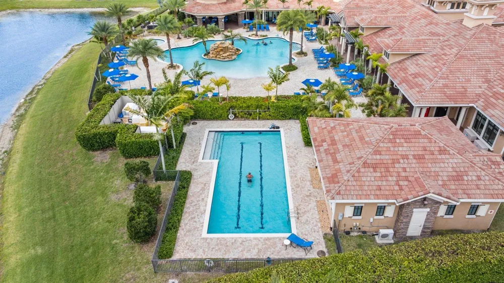 9368 CANTAL CIRCLE E Parkland, FL 33076