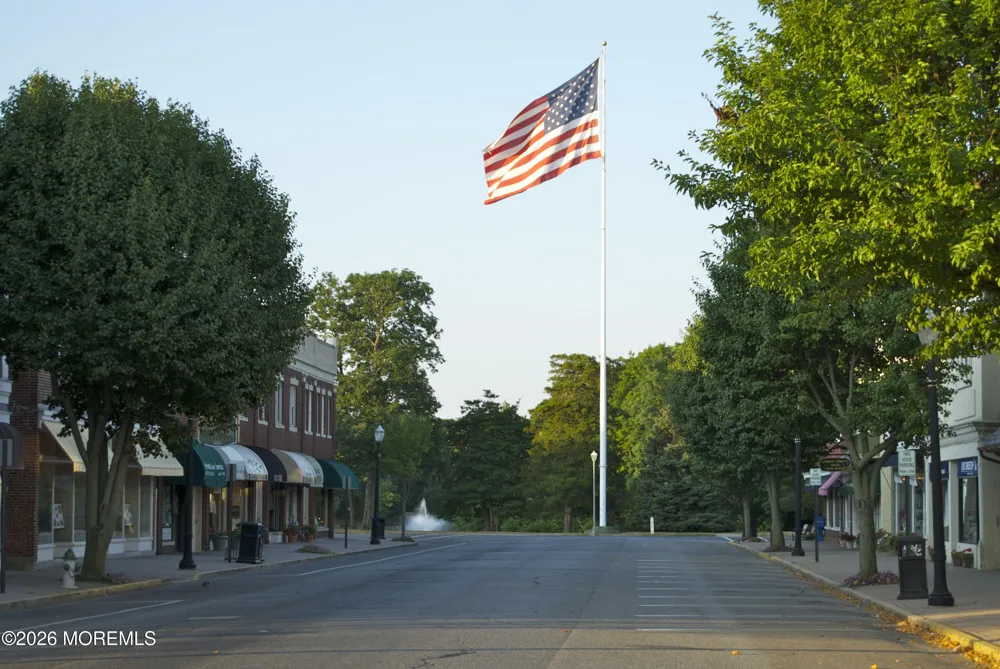 2015 5th Avenue Spring Lake, NJ 07762
