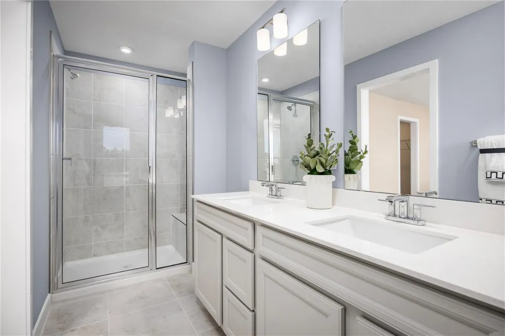 657 STONELEIGH LANE Debary, FL 32713