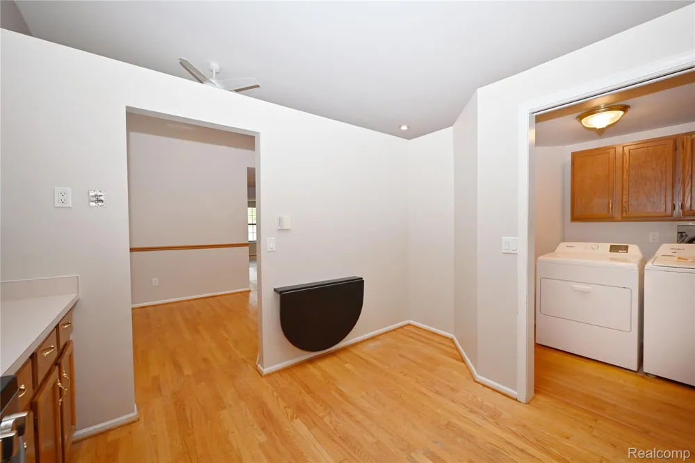 7274 Westchester Road #8 West Bloomfield Charter Township, MI 48322