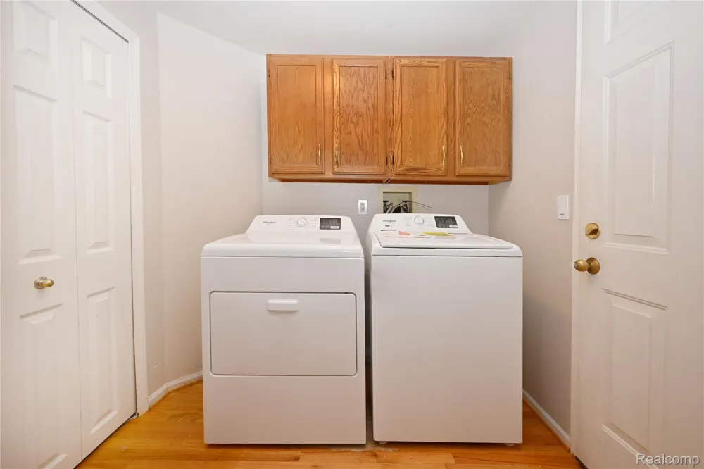 7274 Westchester Road #8 West Bloomfield Charter Township, MI 48322