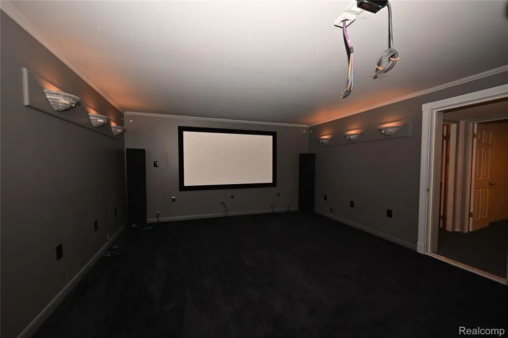 7274 Westchester Road #8 West Bloomfield Charter Township, MI 48322