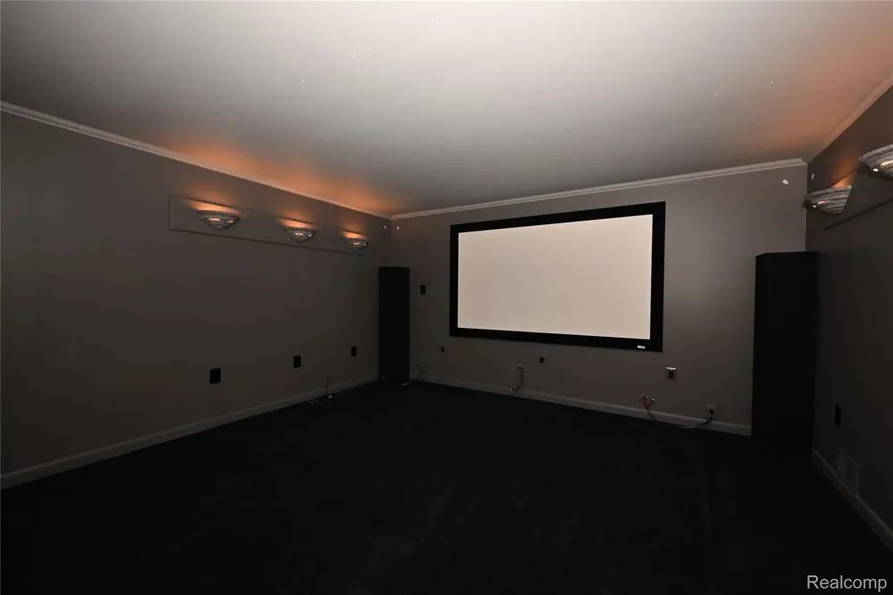 7274 Westchester Road #8 West Bloomfield Charter Township, MI 48322