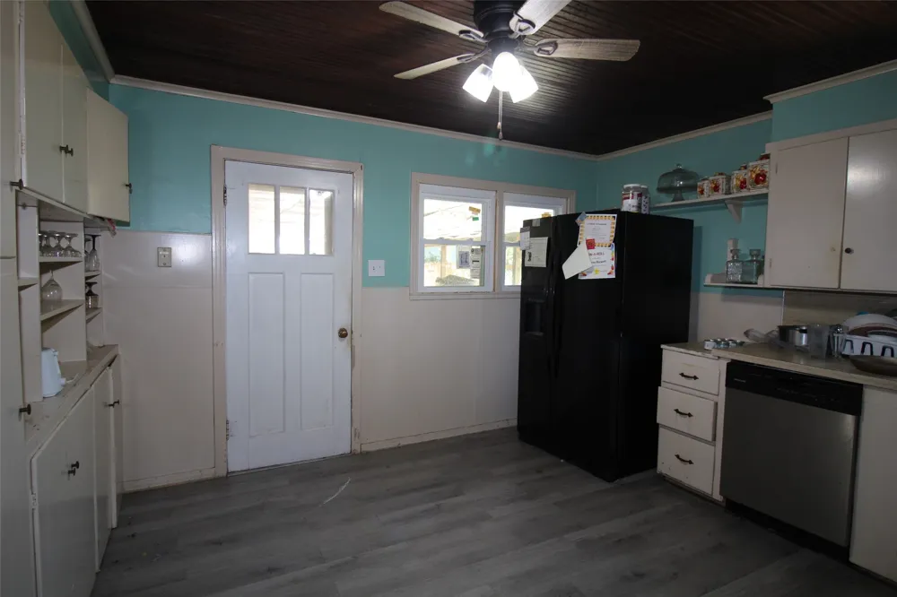 461 S 9th Avenue Munday, TX 76371