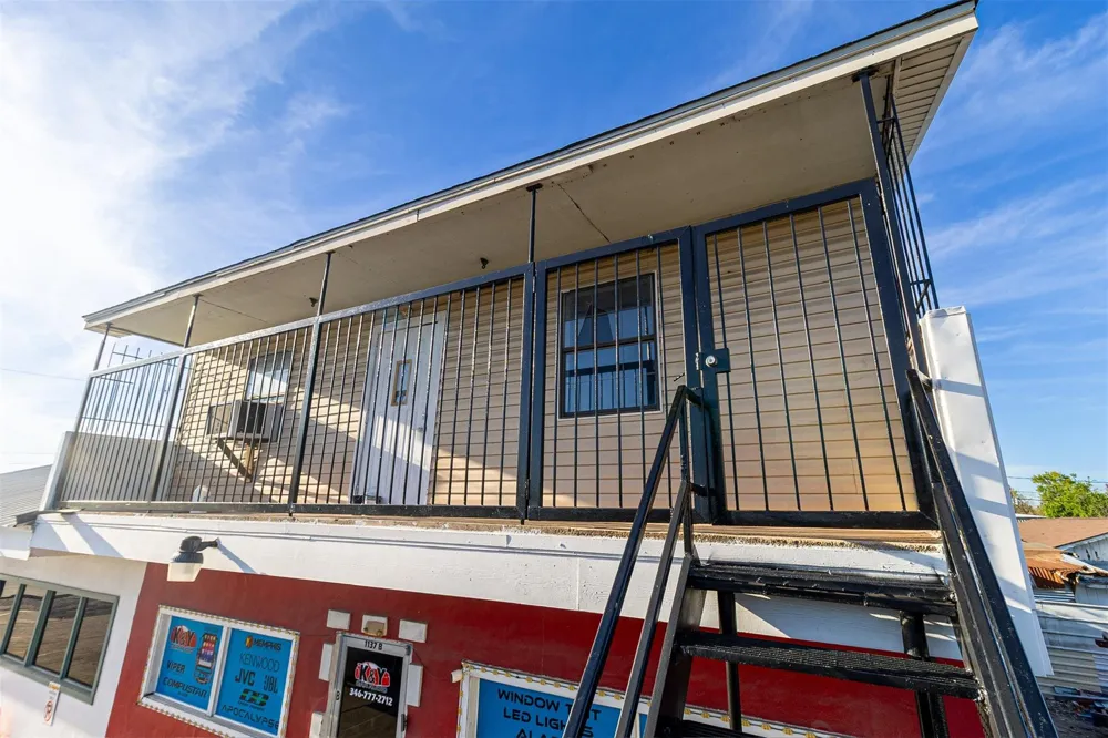1137 Freeport Street Houston, TX 77015