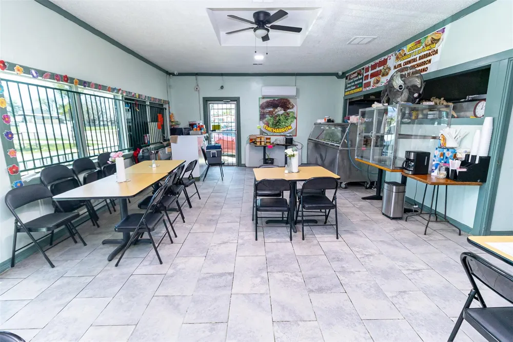 1137 Freeport Street Houston, TX 77015