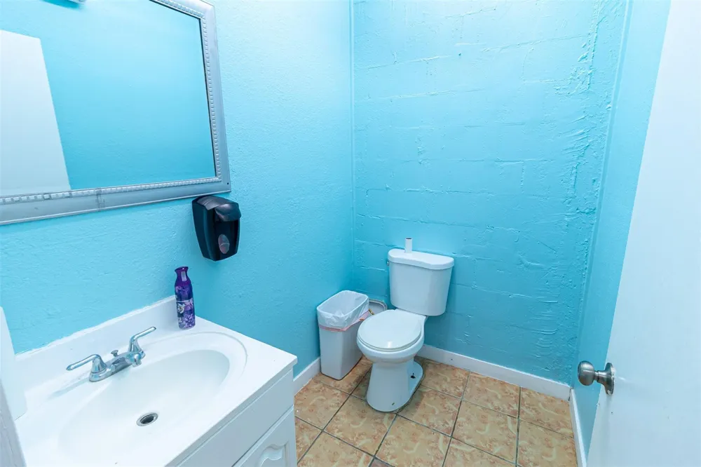 1137 Freeport Street Houston, TX 77015