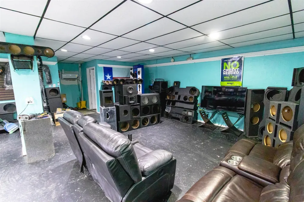 1137 Freeport Street Houston, TX 77015