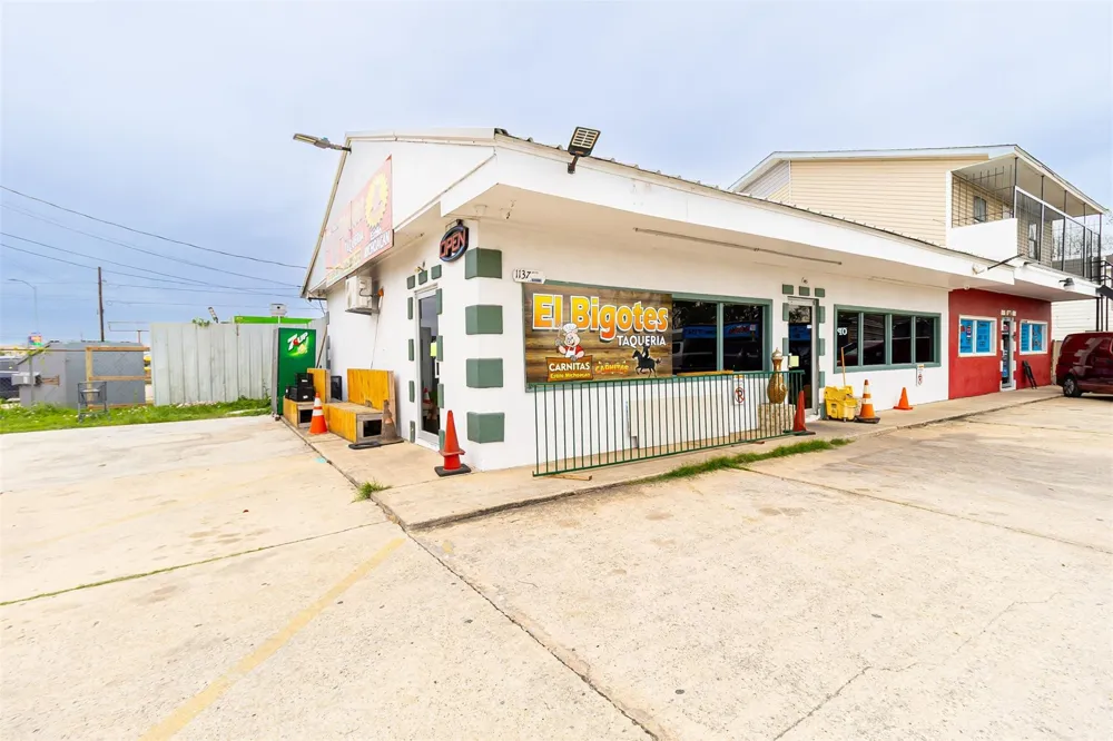 1137 Freeport Street Houston, TX 77015