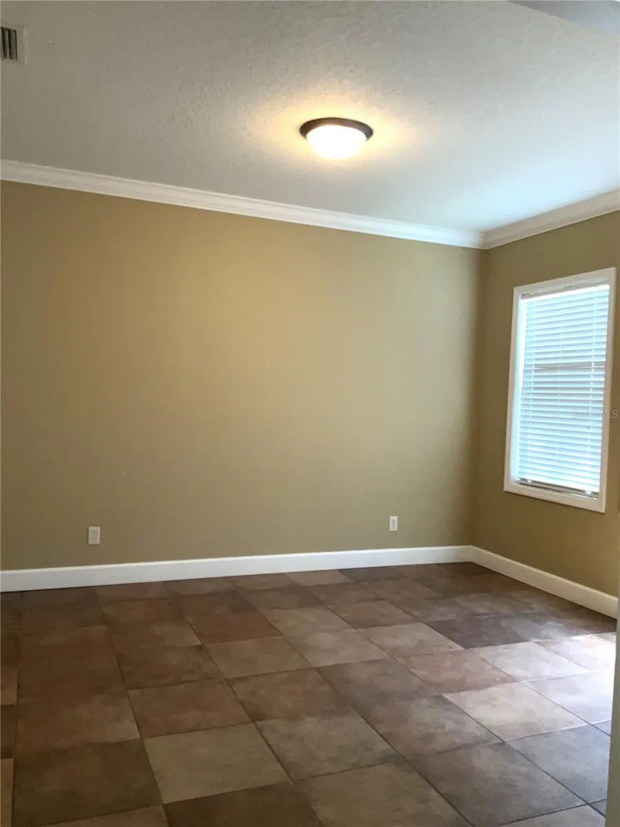 3613 S SUMMERLIN AVENUE Orlando, FL 32806
