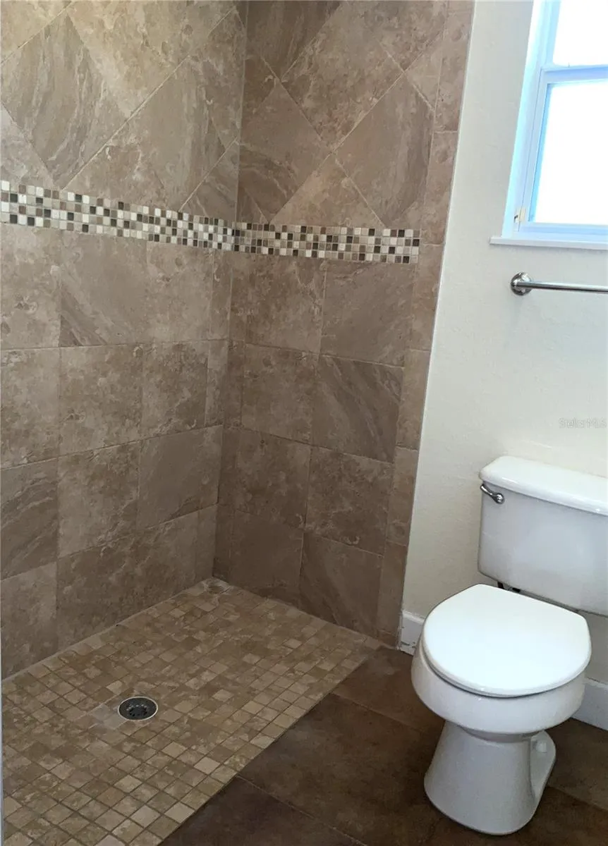 3613 S SUMMERLIN AVENUE Orlando, FL 32806