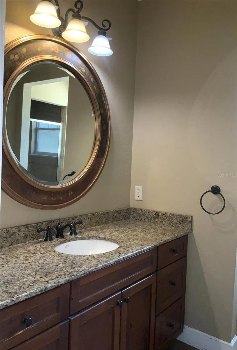 3613 S SUMMERLIN AVENUE Orlando, FL 32806