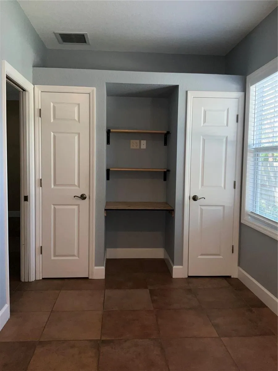 3613 S SUMMERLIN AVENUE Orlando, FL 32806