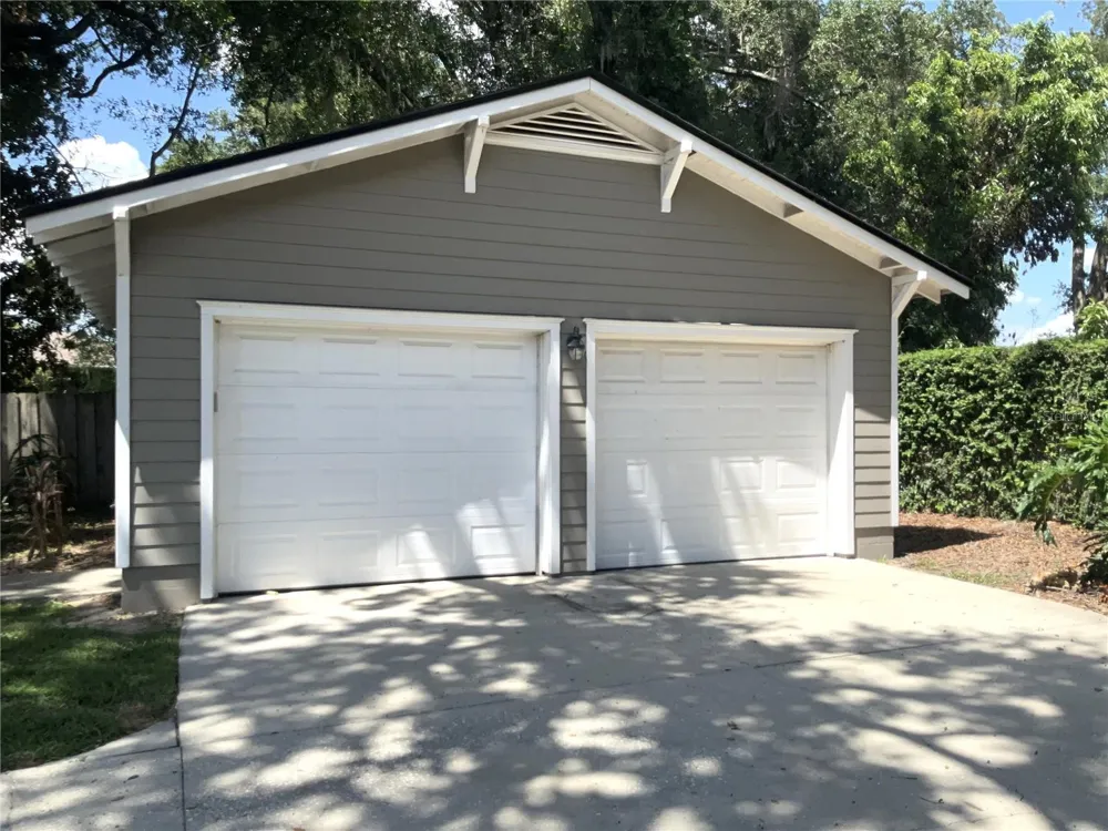 3613 S SUMMERLIN AVENUE Orlando, FL 32806