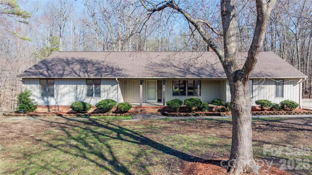 682 Cecil Street Thomasville, NC 27360