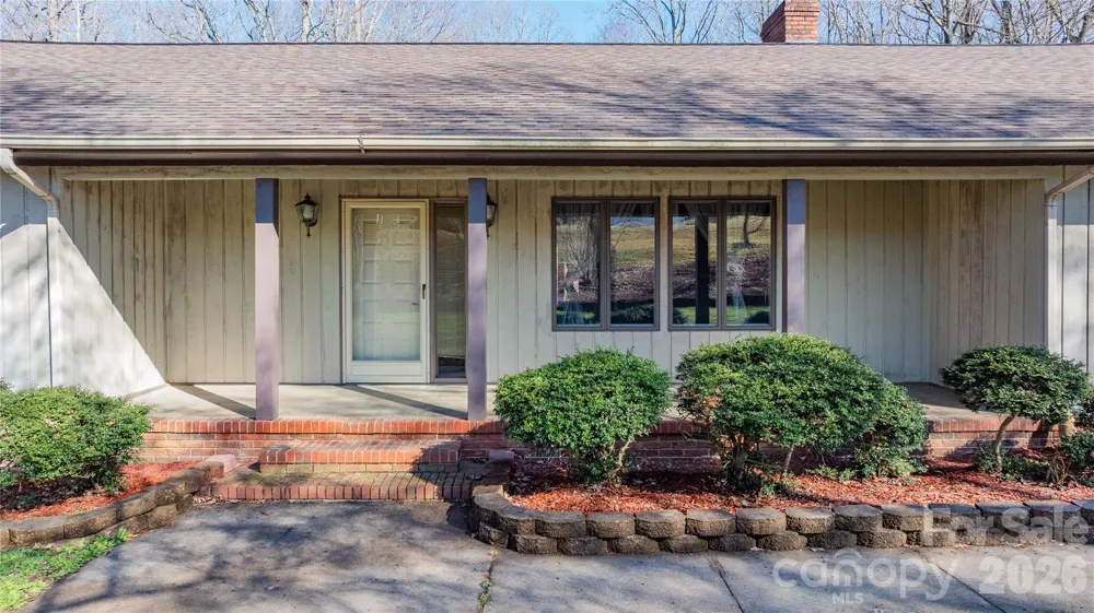 682 Cecil Street Thomasville, NC 27360