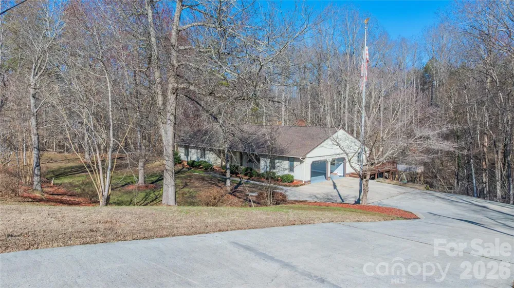 682 Cecil Street Thomasville, NC 27360