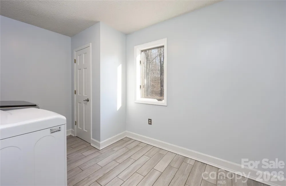 682 Cecil Street Thomasville, NC 27360