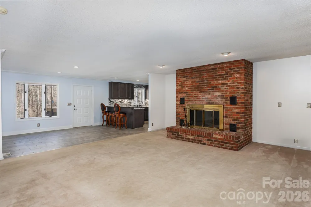 682 Cecil Street Thomasville, NC 27360