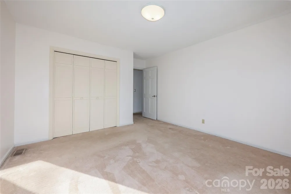 682 Cecil Street Thomasville, NC 27360