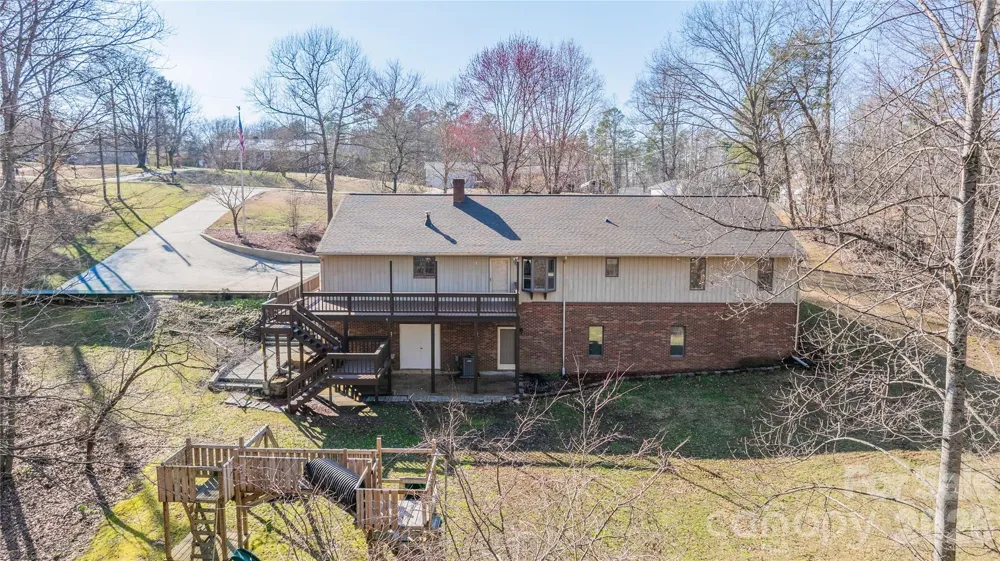 682 Cecil Street Thomasville, NC 27360