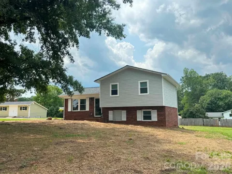115 Robert Drive